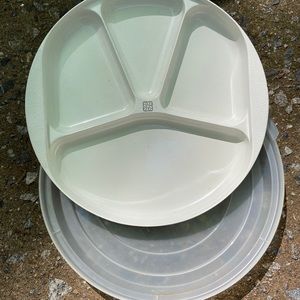 **Vintage** Littonware - divided plate with lid